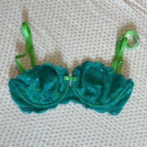 Adore Me lace bra - 30DD